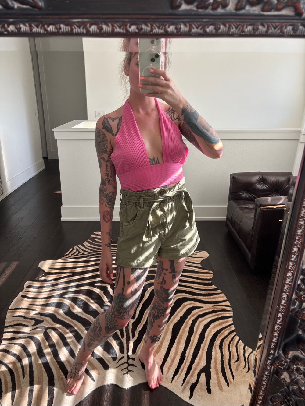 Callahan Pink Ribbed Halter Crop Top - Picture 5 of 5
